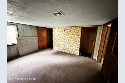  180 Buck Mountain Road, Barnesville, PA 18214 - Photo 17