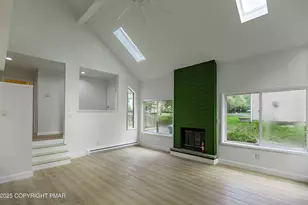 3084 Briarwood Dr, Tobyhanna, PA 18466 - Photo 3