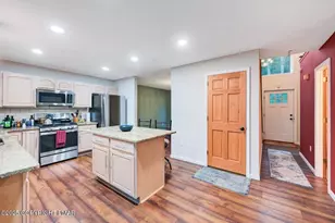 152 Gabriel Dr, East Stroudsburg, PA 18301 - Photo 17