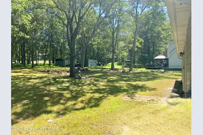  4535 Pine Ridge Drive, Bushkill, PA 18324 - Photo 29