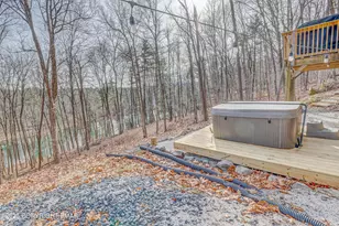 2463 Larkspur Dr, Stroudsburg, PA 18360 - Photo 47