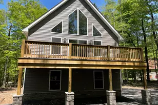 140 Oneida Dr, Pocono Lake, PA 18347 - Photo 1