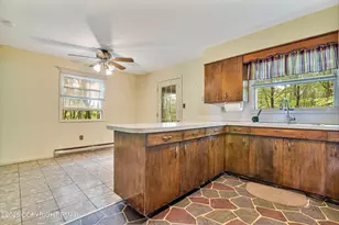 129 Winona Rd, Mount Pocono, PA 18344 - Photo 19