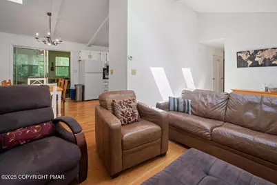  304 Foxglove Place, Pocono Pines, PA 18350 - Photo 11