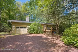 304 Foxglove Pl, Pocono Pines, PA 18350 - Photo 1