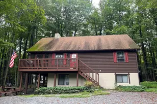 139 Lakeview Dr, Lake Ariel, PA 18436 - Photo 3