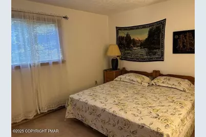  954 Country Place Drive, Tobyhanna, PA 18466 - Photo 11