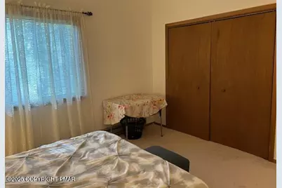  954 Country Place Drive, Tobyhanna, PA 18466 - Photo 9