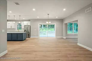 141 Lookout Ct, Henryville, PA 18332 - Photo 9