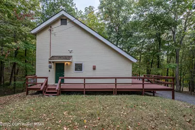  326 Otter Court, Bushkill, PA 18324 - Photo 5