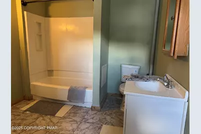  413 E Union Street, Tamaqua, PA 18252 - Photo 15