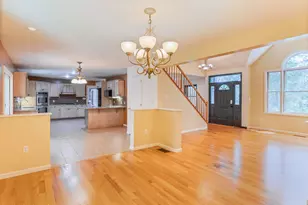 5110 Oak Ln, Canadensis, PA 18325 - Photo 9