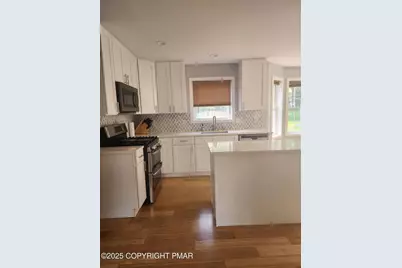  283 Pocono Boulevard, Bushkill, PA 18324 - Photo 17