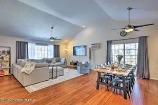 8963 Pheasant Ln, Tobyhanna, PA 18466 - Photo 7