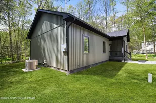 1540 Lake Ln, Pocono Lake, PA 18347 - Photo 35