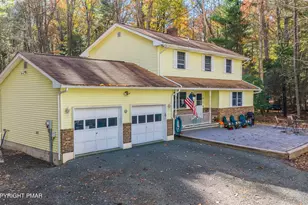 587 Long Mountain Rd, Effort, PA 18330 - Photo 1