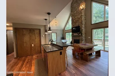  5505 Cornflower Court, Pocono Summit, PA 18346 - Photo 5