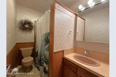  548 Lakeside Drive, East Stroudsburg, PA 18301 - Photo 15