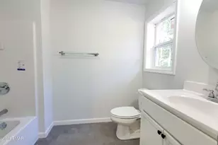 1708 Horizon Dr, Greentown, PA 18426 - Photo 9