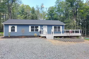 1708 Horizon Dr, Greentown, PA 18426 - Photo 1