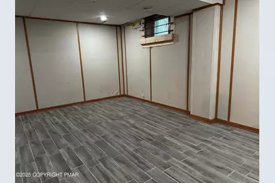  811 Knoll Drive, East Stroudsburg, PA 18302 - Photo 17