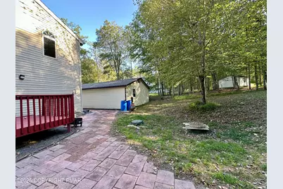  811 Knoll Drive, East Stroudsburg, PA 18302 - Photo 7