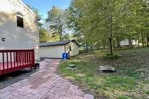 811 Knoll Dr, East Stroudsburg, PA 18302 - Photo 7