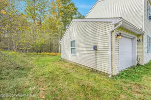 9076 Idlewild Dr Dr, Tobyhanna, PA 18466 - Photo 5