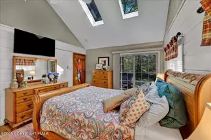 78 Crest Dr, Lake Harmony, PA 18624 - Photo 21