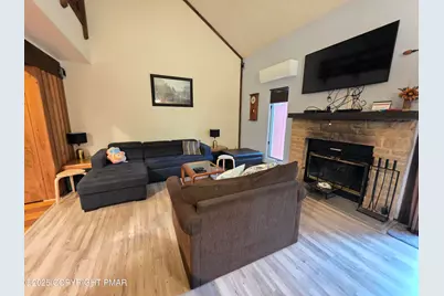  20 Finch Grove, Lake Harmony, PA 18624 - Photo 17