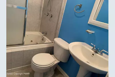  124 Saunders Drive, Bushkill, PA 18324 - Photo 7