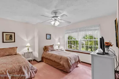  604 Bombur Lane, Tamiment, PA 18371 - Photo 23