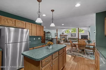  604 Bombur Lane, Tamiment, PA 18371 - Photo 5