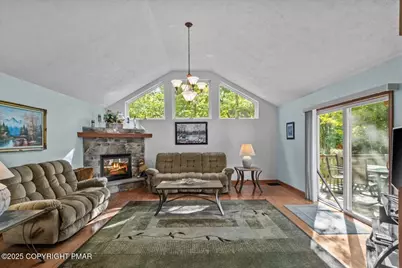  604 Bombur Lane, Tamiment, PA 18371 - Photo 9