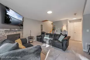 3305 Windermere Dr, Bushkill, PA 18324 - Photo 9