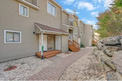  3305 Windermere Drive, Bushkill, PA 18324 - Photo 3