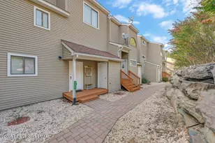 3305 Windermere Dr, Bushkill, PA 18324 - Photo 3