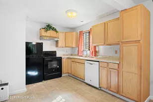 7172 Mountain Dr, Tobyhanna, PA 18466 - Photo 3