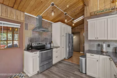  7261 Long Pine Drive, Tobyhanna, PA 18466 - Photo 5