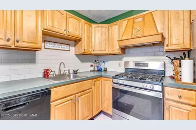  7924 Sleepy Hollow Drive, Tobyhanna, PA 18466 - Photo 15