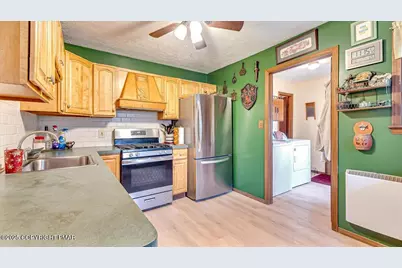  7924 Sleepy Hollow Drive, Tobyhanna, PA 18466 - Photo 17