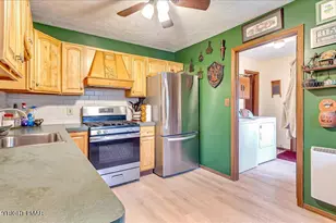 7924 Sleepy Hollow Dr, Tobyhanna, PA 18466 - Photo 17