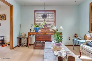 7924 Sleepy Hollow Dr, Tobyhanna, PA 18466 - Photo 9