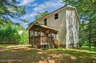 375 Marcel Dr, Dingmans Ferry, PA 18328 - Photo 15