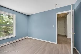 375 Marcel Dr, Dingmans Ferry, PA 18328 - Photo 11