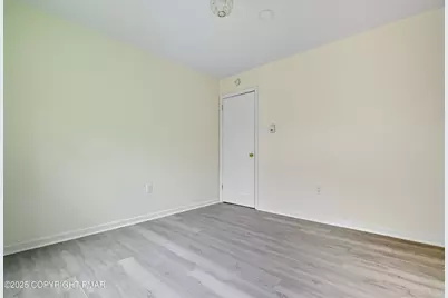  2554 Waterfront Drive, Tobyhanna, PA 18466 - Photo 23
