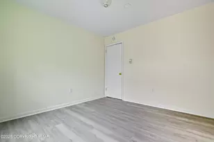 2554 Waterfront Dr, Tobyhanna, PA 18466 - Photo 23