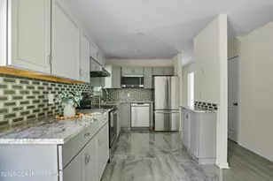 2554 Waterfront Dr, Tobyhanna, PA 18466 - Photo 17