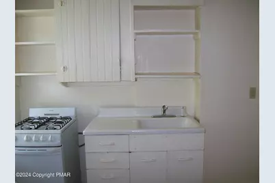  519 Sarah Street Apt # 11, Stroudsburg, PA 18360 - Photo 3