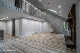 103 Ashley Ct, Bushkill, PA 18324 - Photo 9